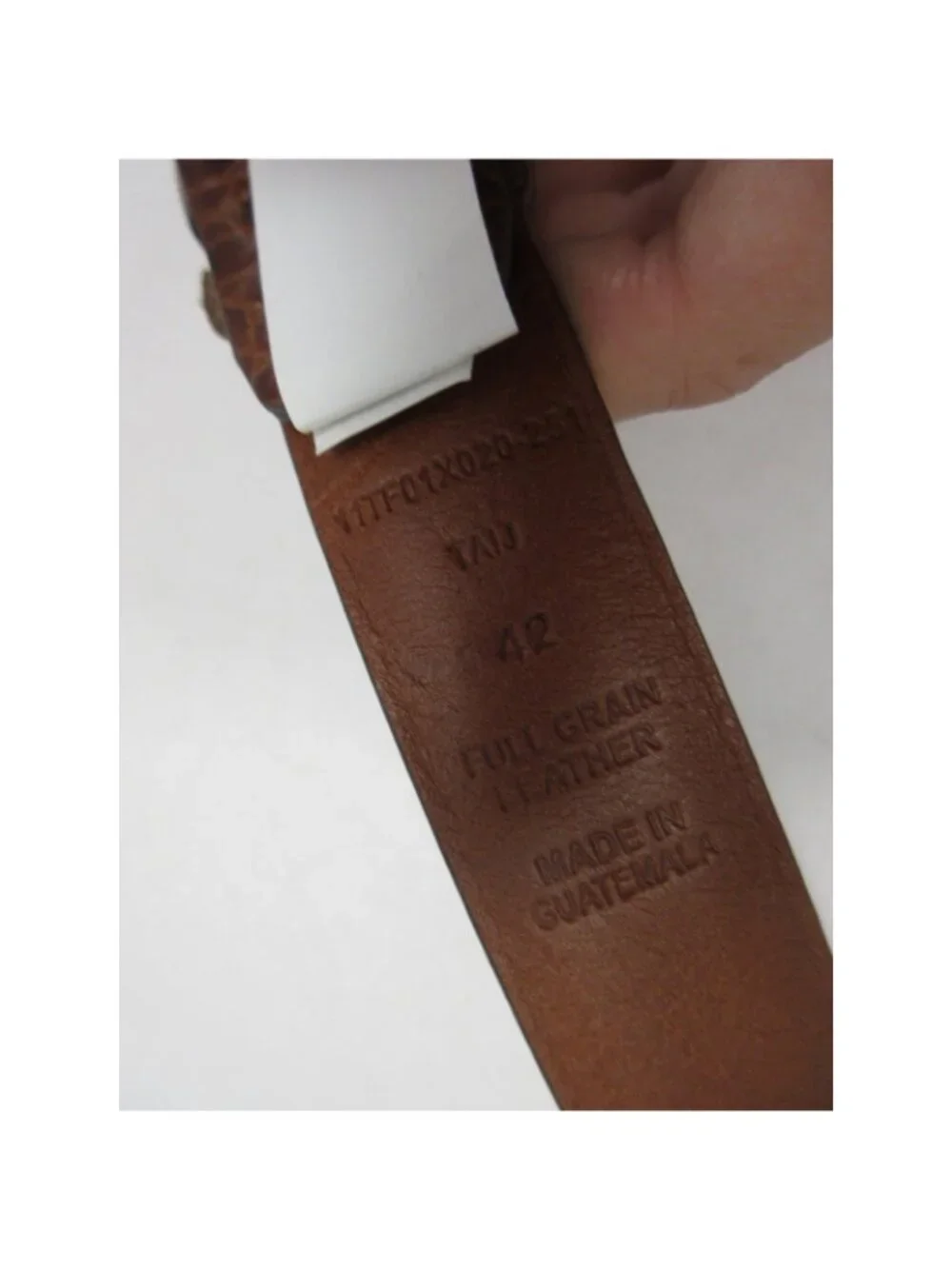 Trafalgar Belt 42 Tan Full Grain Leather Croc Embossed Classic NEW